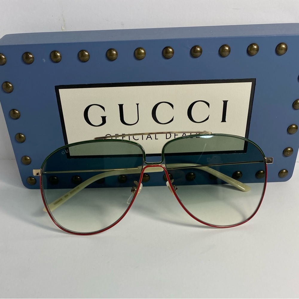 GUCCI Green Aviator Men's Sunglasses
GG0440S 004 61 - Picture 2 of 16
